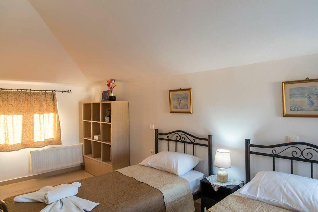 Cosy House Apartment Palekastro Exterior photo